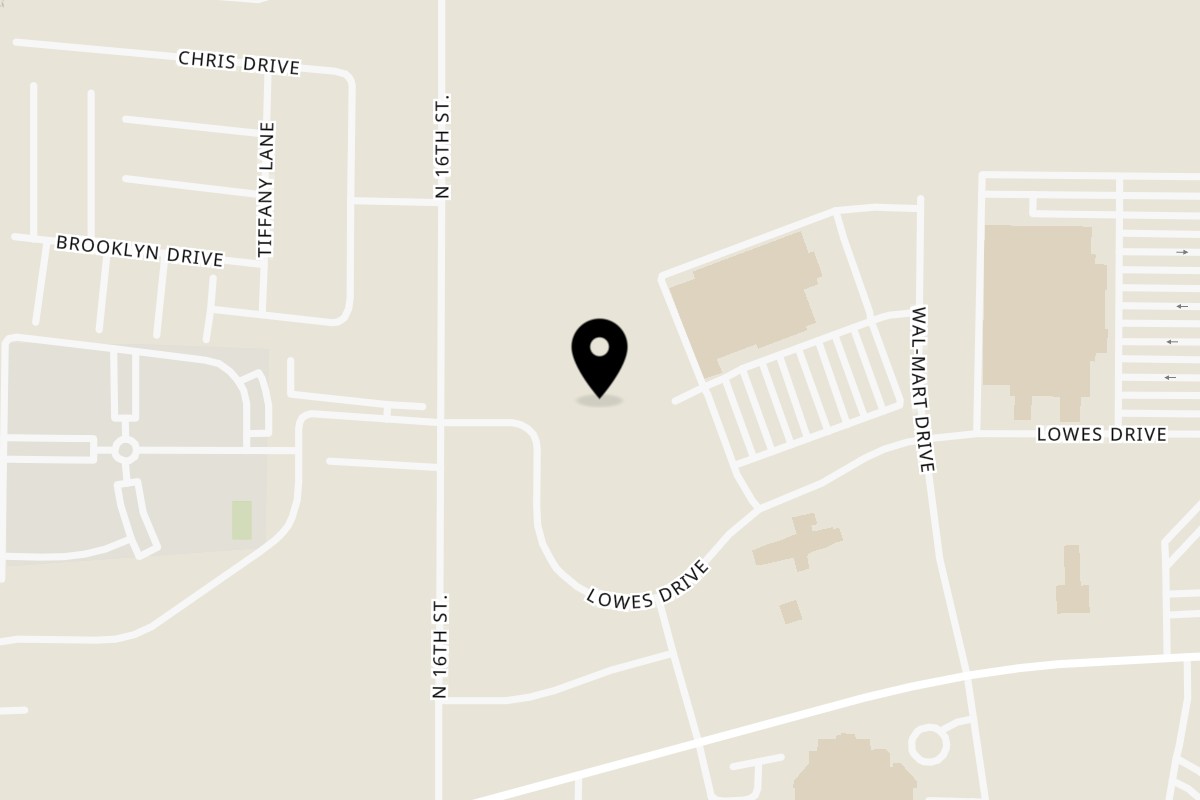 Map showing the location of August Moon on 1550 Lowes Dr in Murray